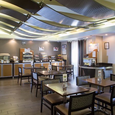 Holiday Inn Express & Suites - Oxford By Ihg Экстерьер фото