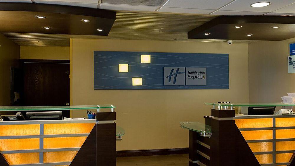 Holiday Inn Express & Suites - Oxford By Ihg Экстерьер фото