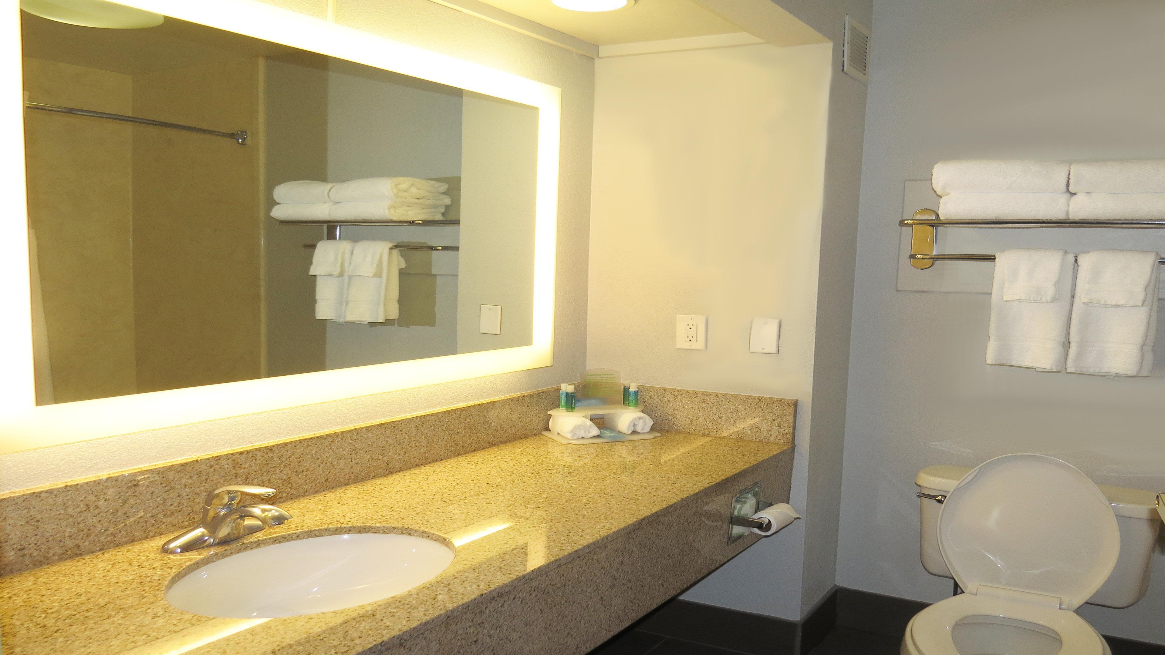 Holiday Inn Express & Suites - Oxford By Ihg Экстерьер фото