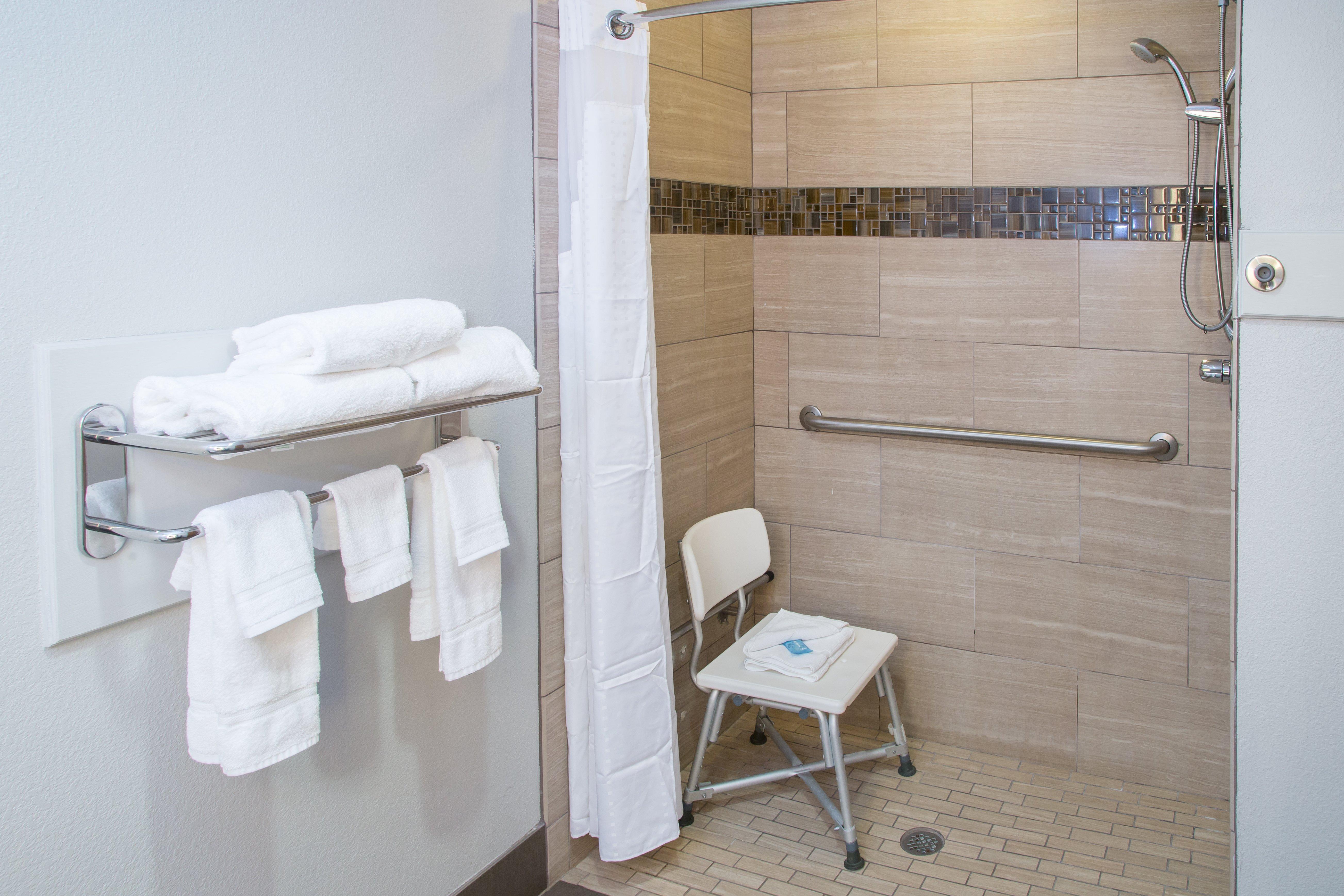 Holiday Inn Express & Suites - Oxford By Ihg Экстерьер фото