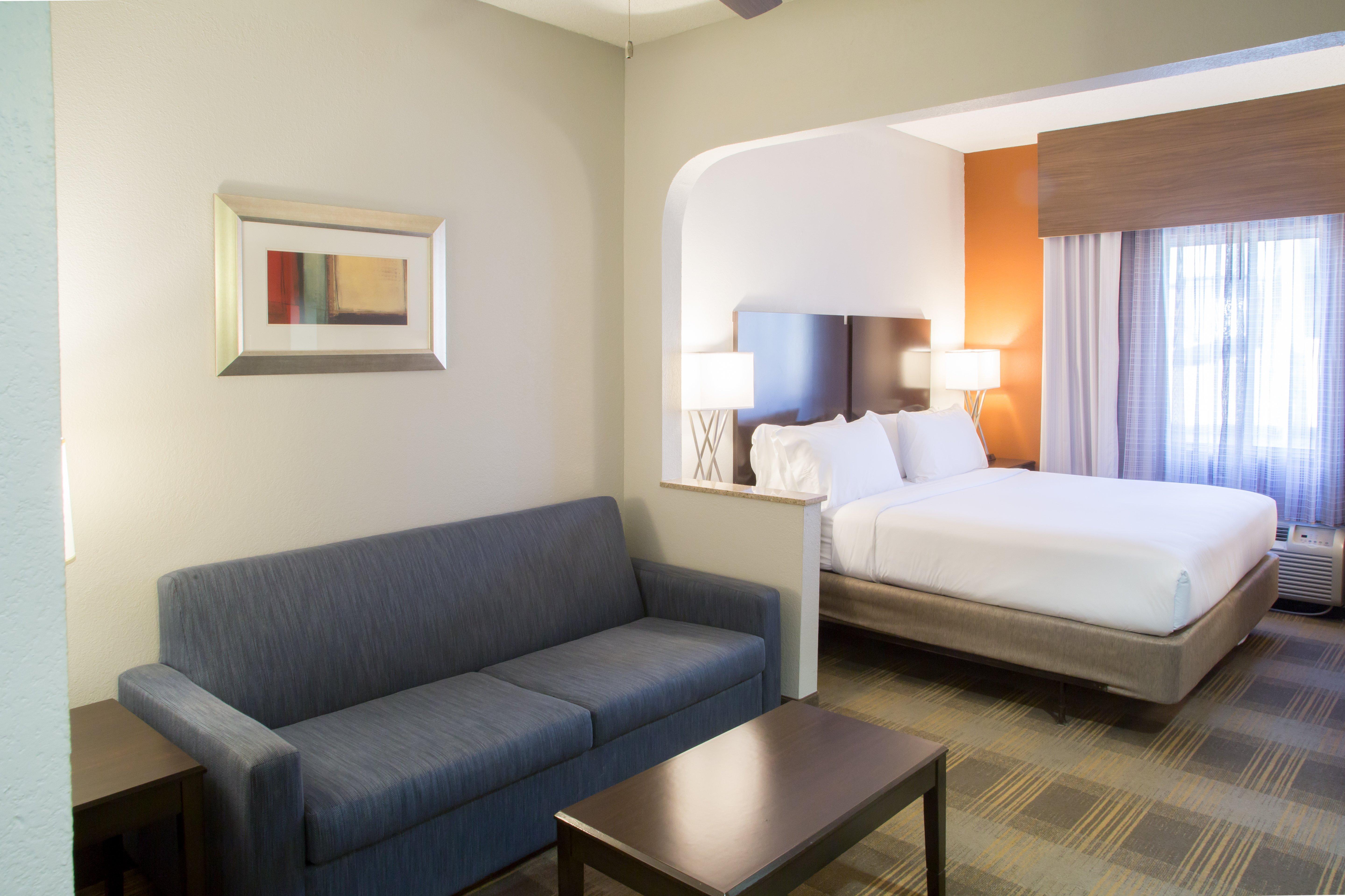 Holiday Inn Express & Suites - Oxford By Ihg Экстерьер фото